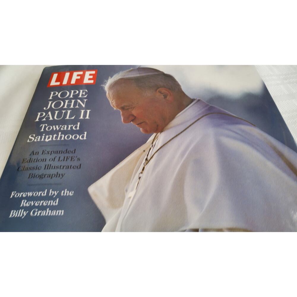 Life Book Pope John Paul II Toward‎ Sainthood Excellent Condition